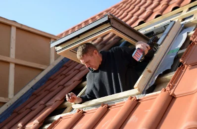 Pose de fenêtres de toit Velux à Grevilly